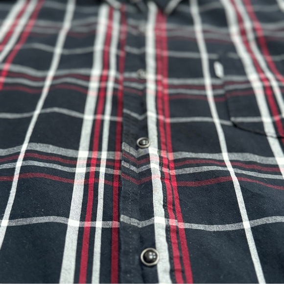 Levi’s Long Sleeve Pearl Snap Plaid Button Up Shirt Black Red White Modern Fit - Picture 5 of 8